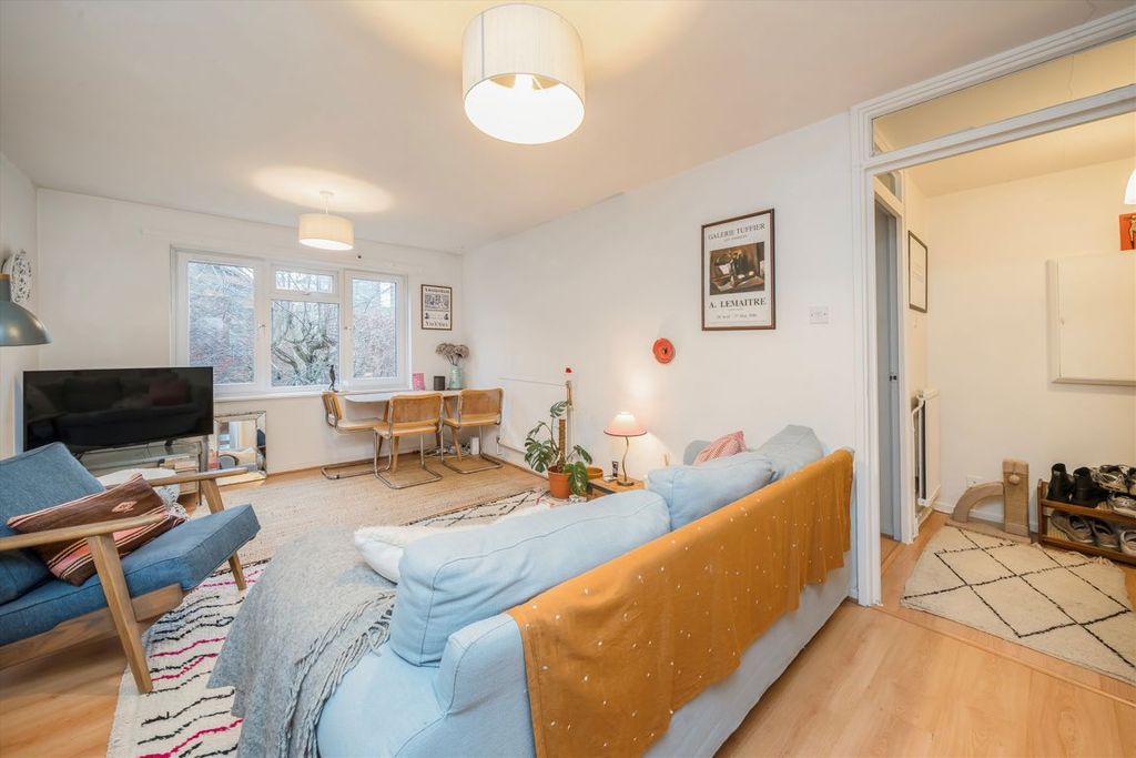 Property photo 3 of 5