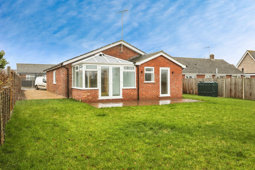 Property photo 1 of 23