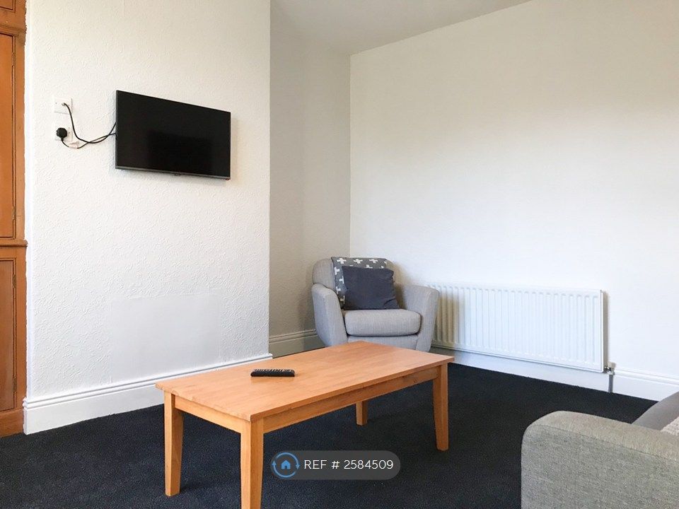 Property photo 3 of 6 Sitting Room