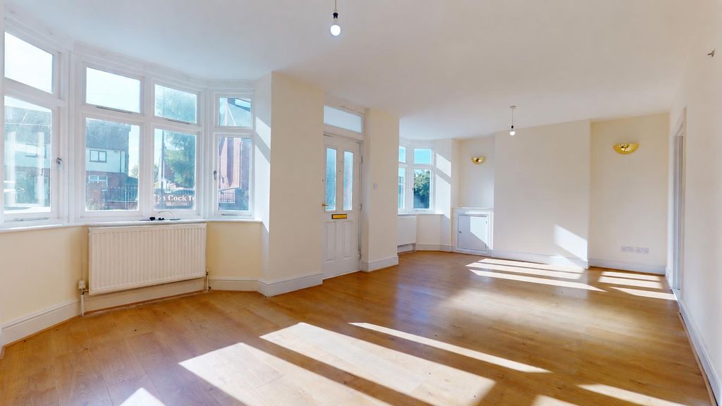Property photo 3 of 17 A