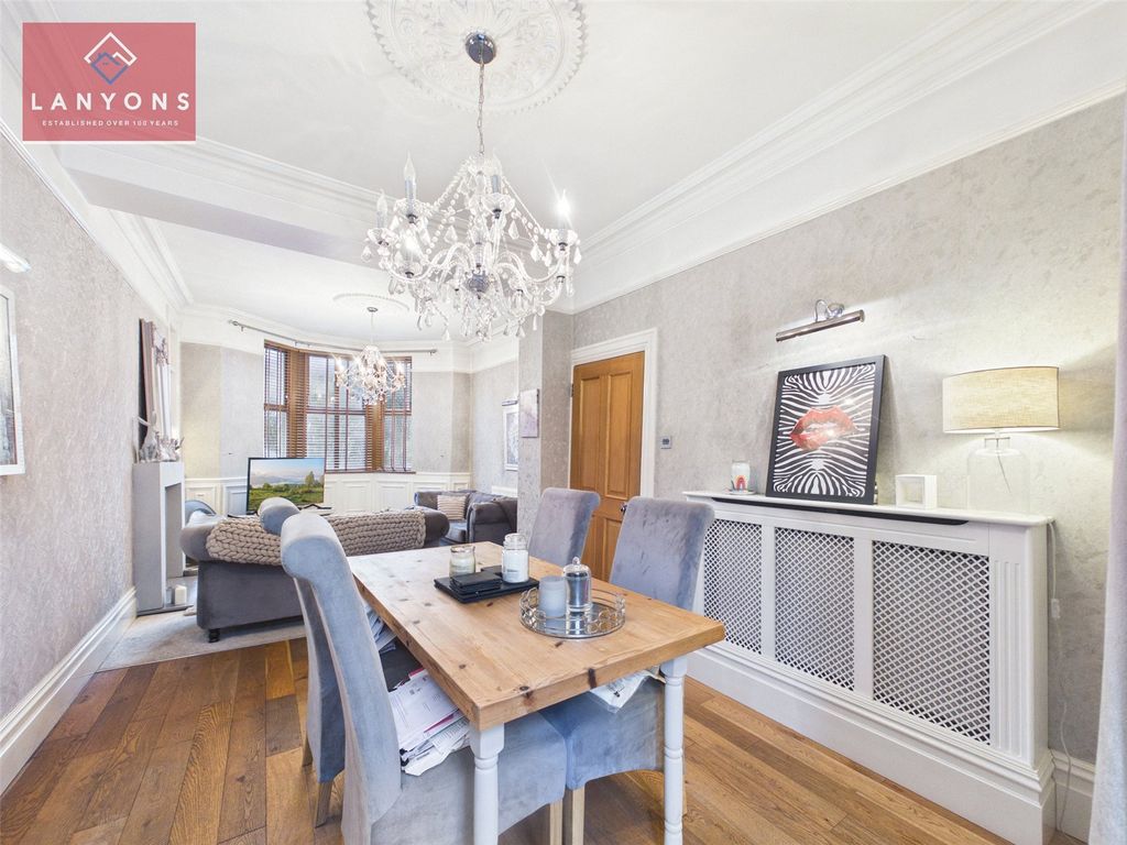 Property photo 2 of 24 Picture No. 27