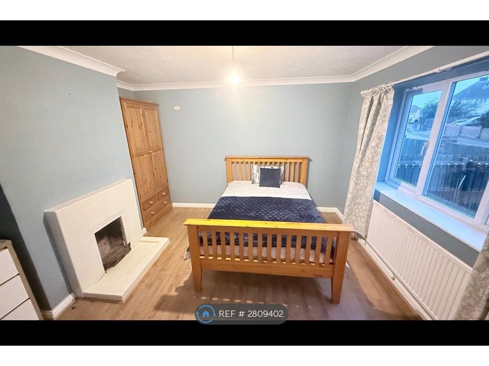 Property photo 2 of 35 Available - Room 4 - Dble Rm For Single Occupancy