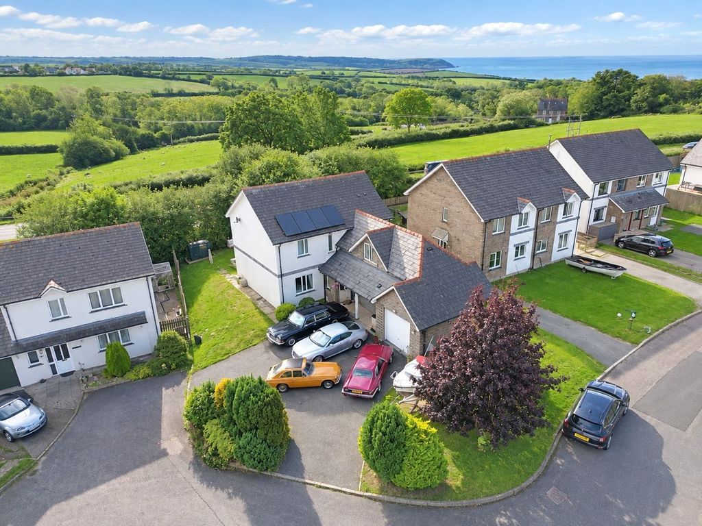 Property photo 1 of 50