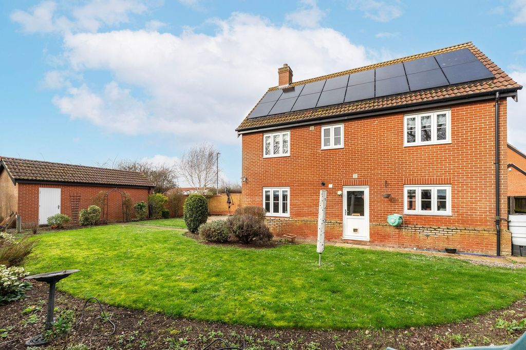 Property photo 2 of 20