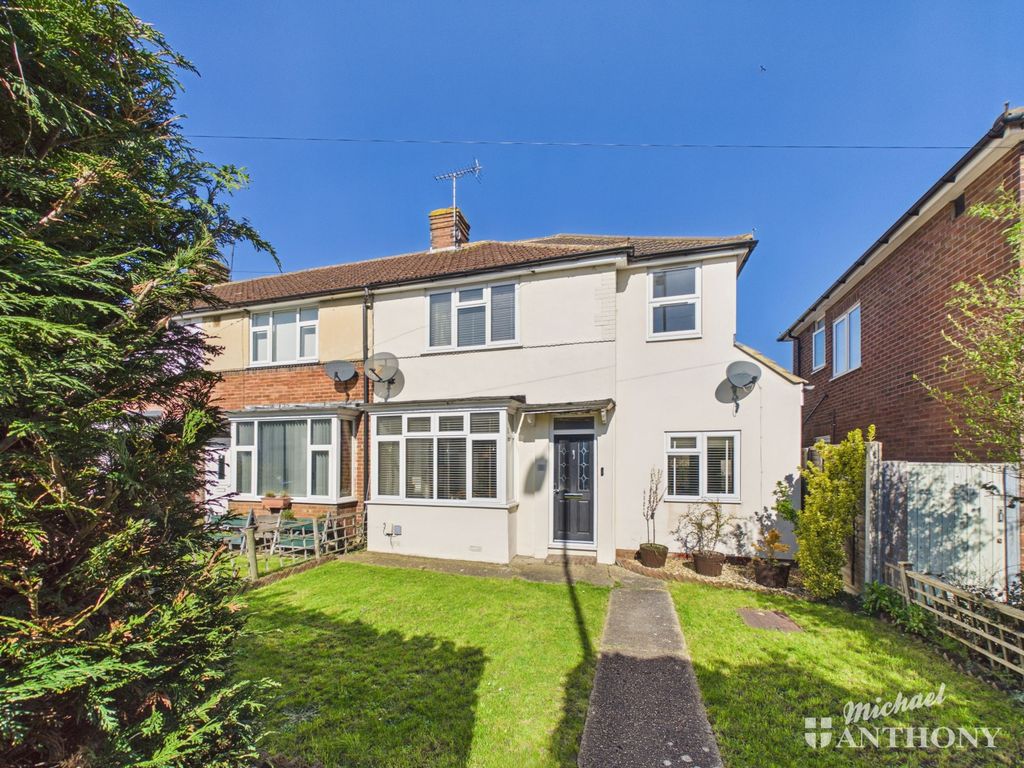 Property photo 1 of 21 Cam03218G0-Pr0950-Still023