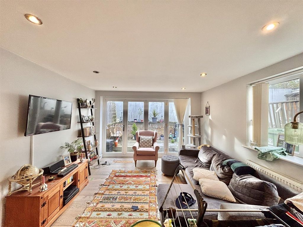 Property photo 2 of 10 Img_1209.Jpeg