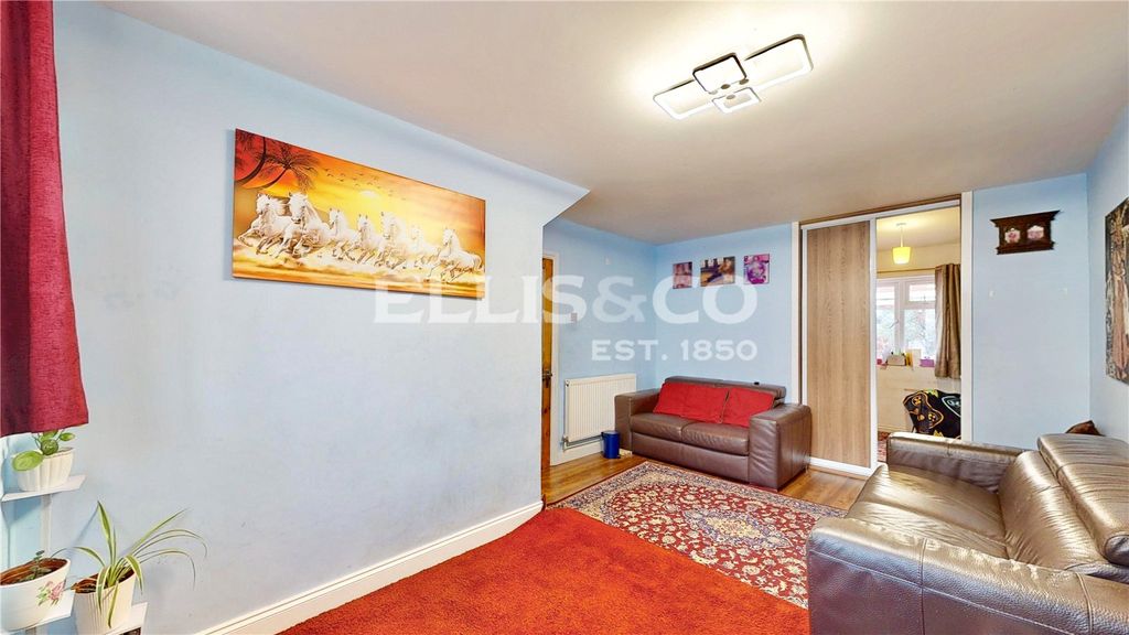 Property photo 3 of 18 Picture No. 35