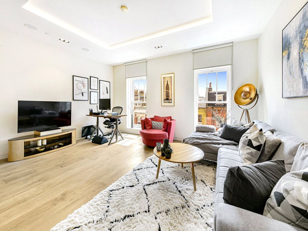 Property photo 1 of 16 Pearson Square