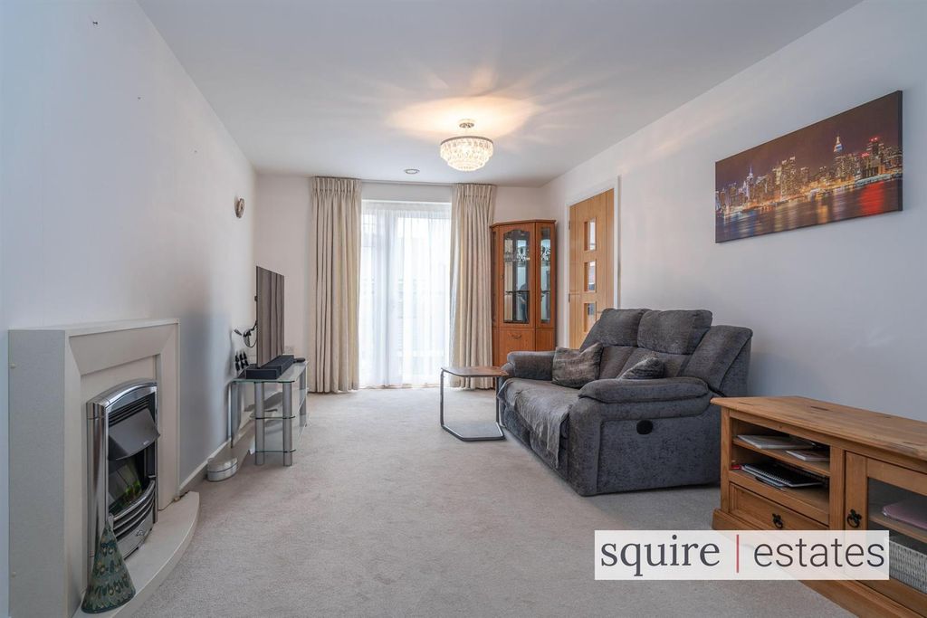 Property photo 3 of 15