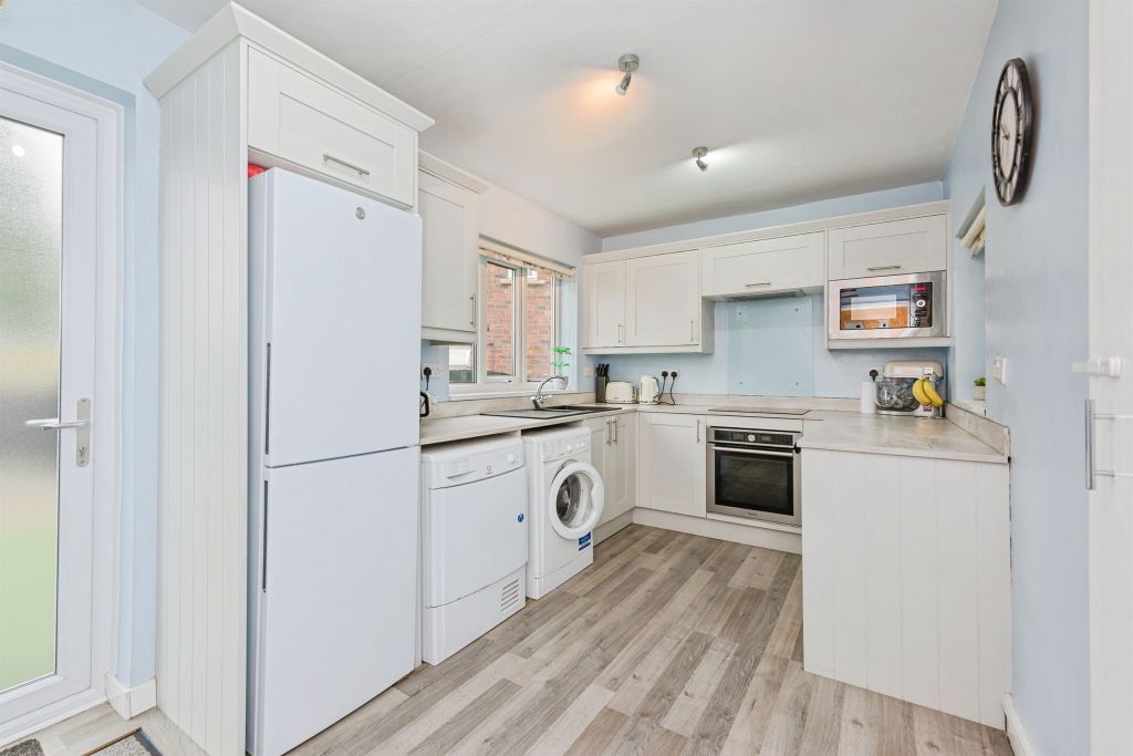 Property photo 3 of 20