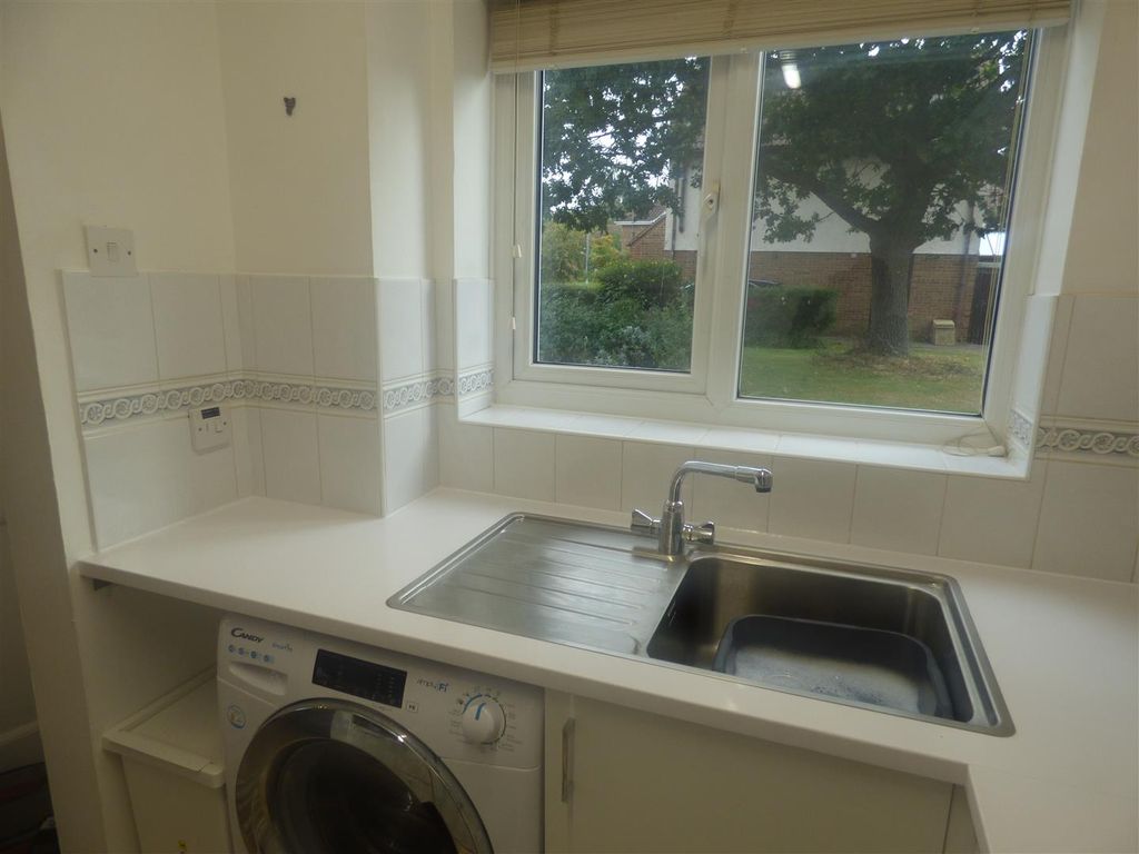 Property photo 3 of 18 P1090085.Jpg