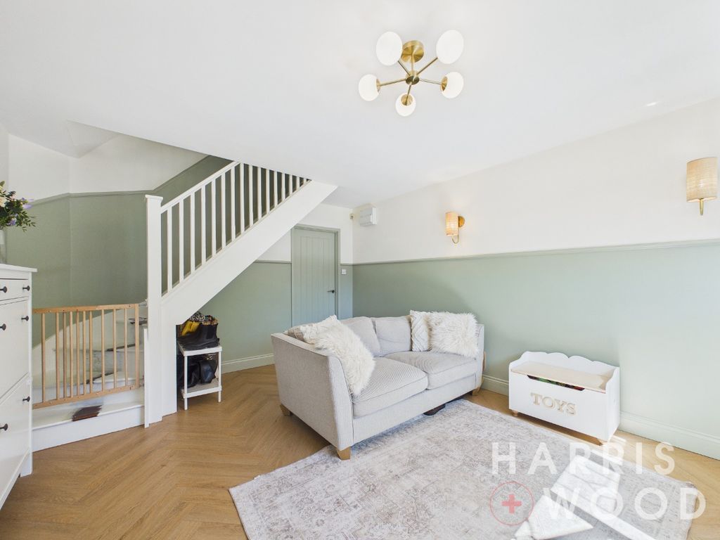 Property photo 2 of 22 4519662
