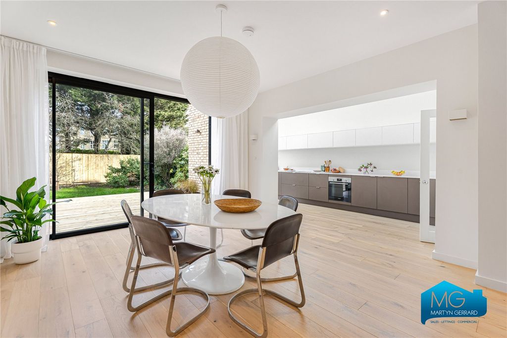 Property photo 1 of 32 Picture No. 26