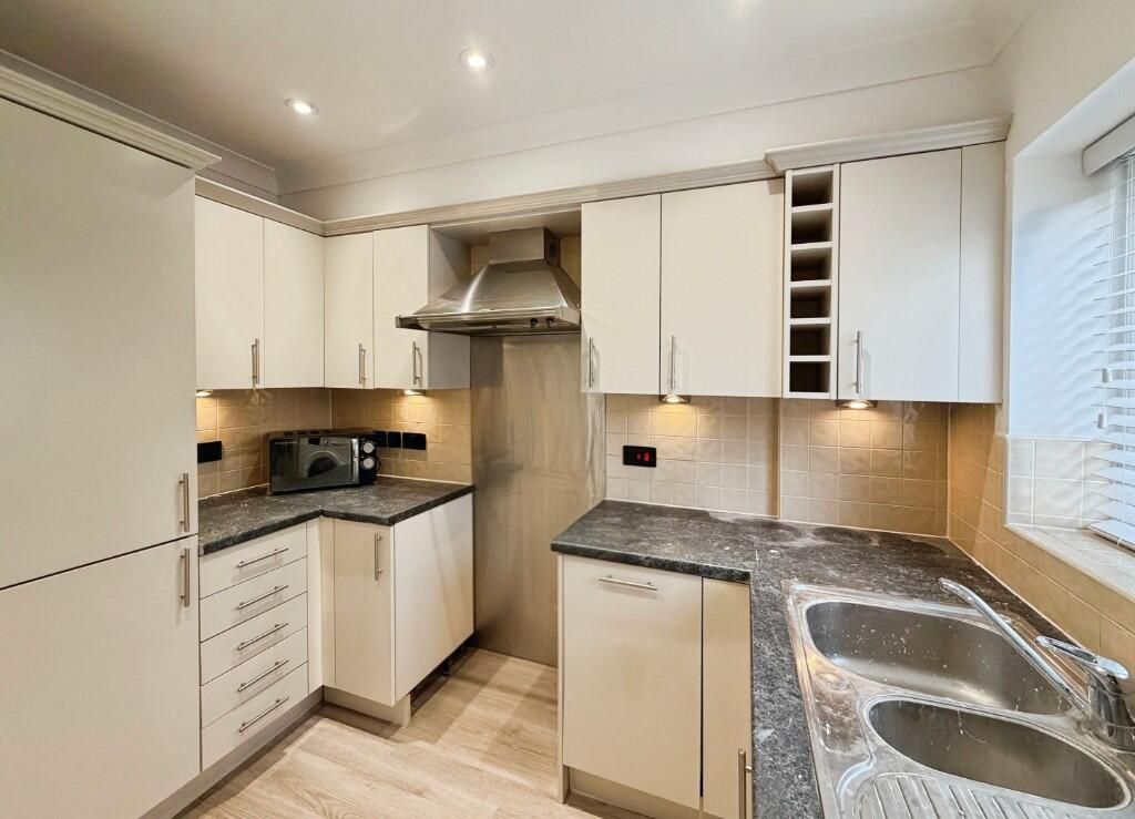Property photo 2 of 10 6Efe9519c0dc2B7463d44686Cdf16B59