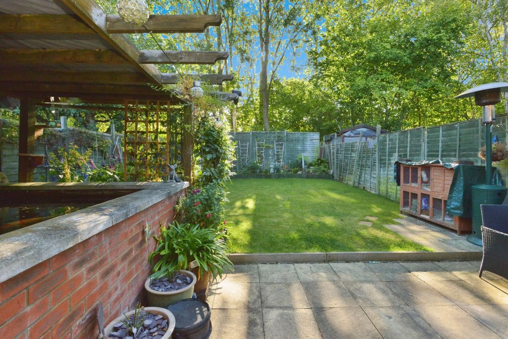 Property photo 2 of 17