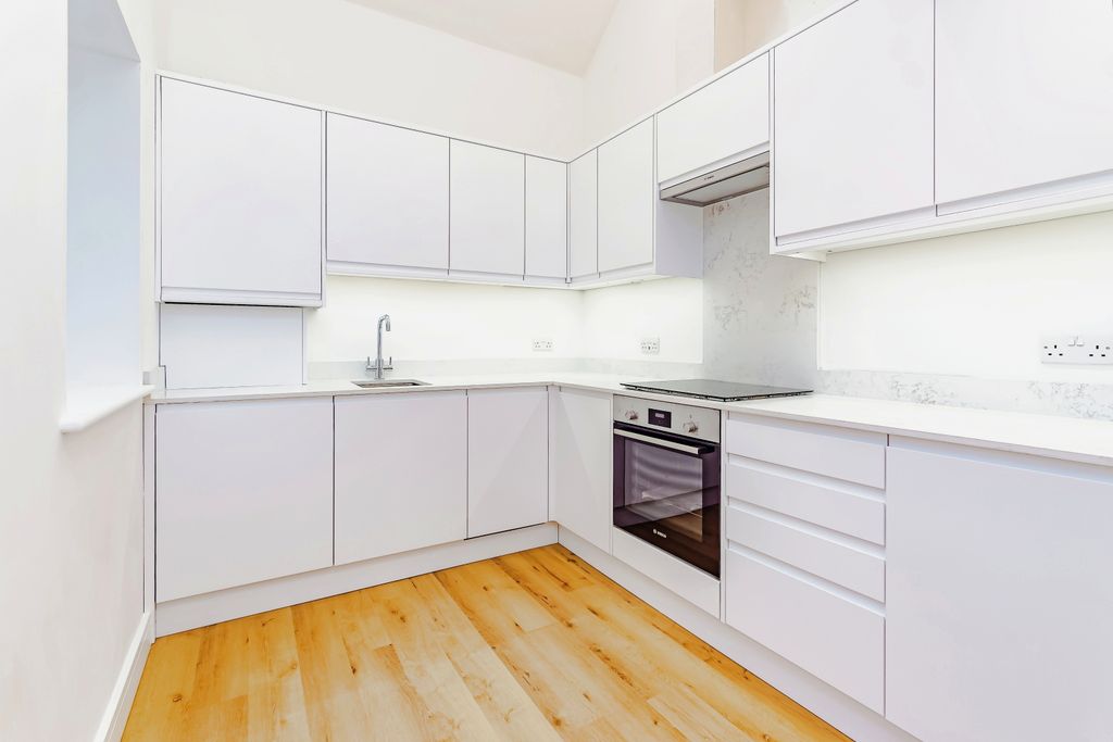 Property photo 2 of 15 Kitchen