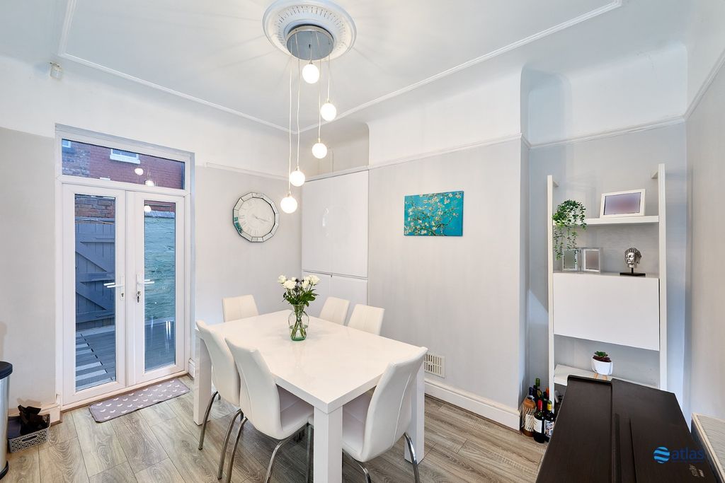 Property photo 3 of 15 Dining Room