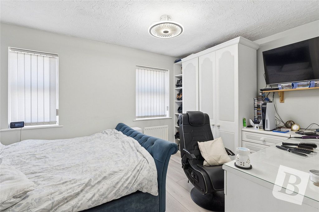 Property photo 3 of 14 Bedroom