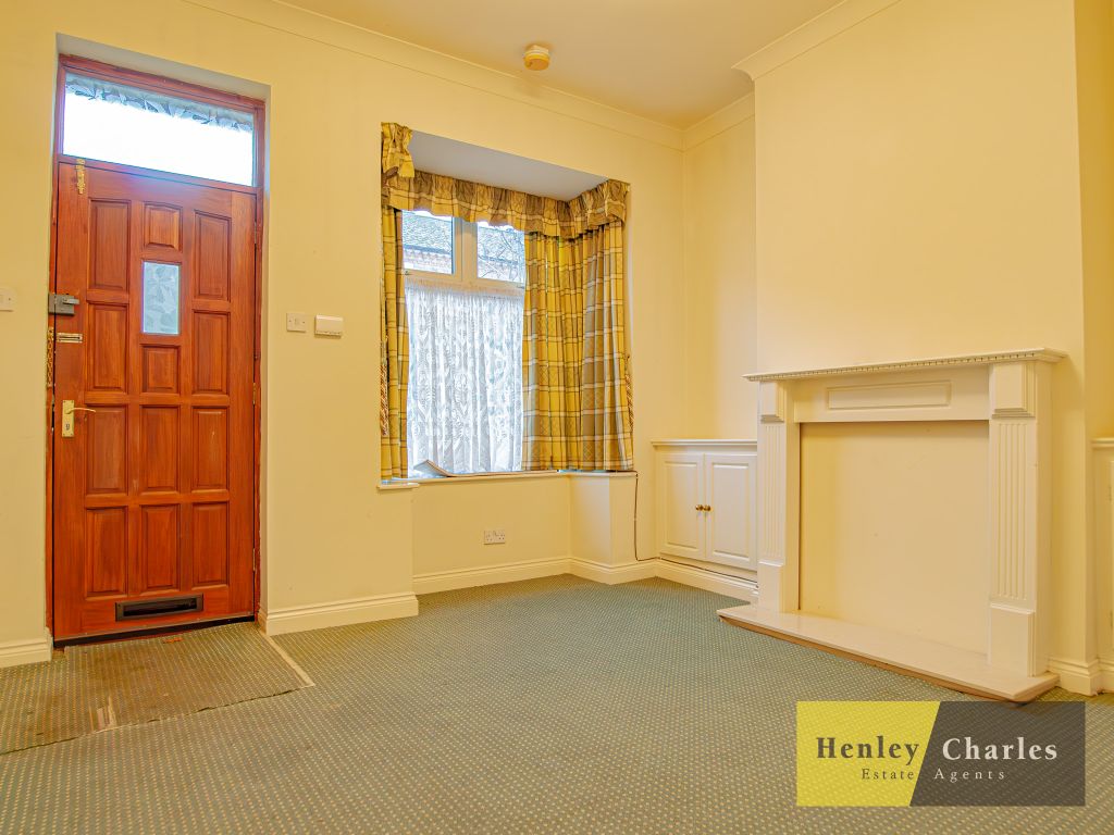 Property photo 2 of 9