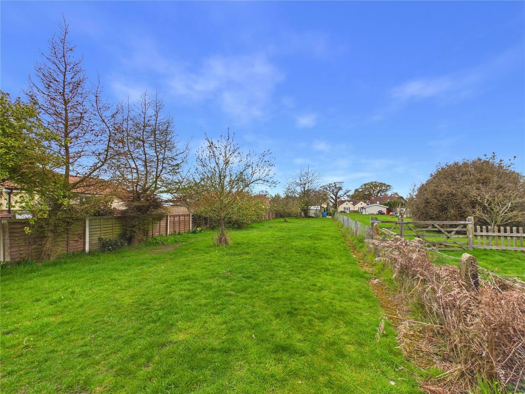 Property photo 3 of 23 Picture No. 03