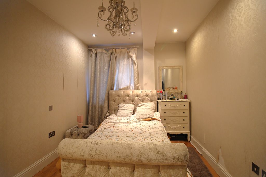 Property photo 3 of 7 3