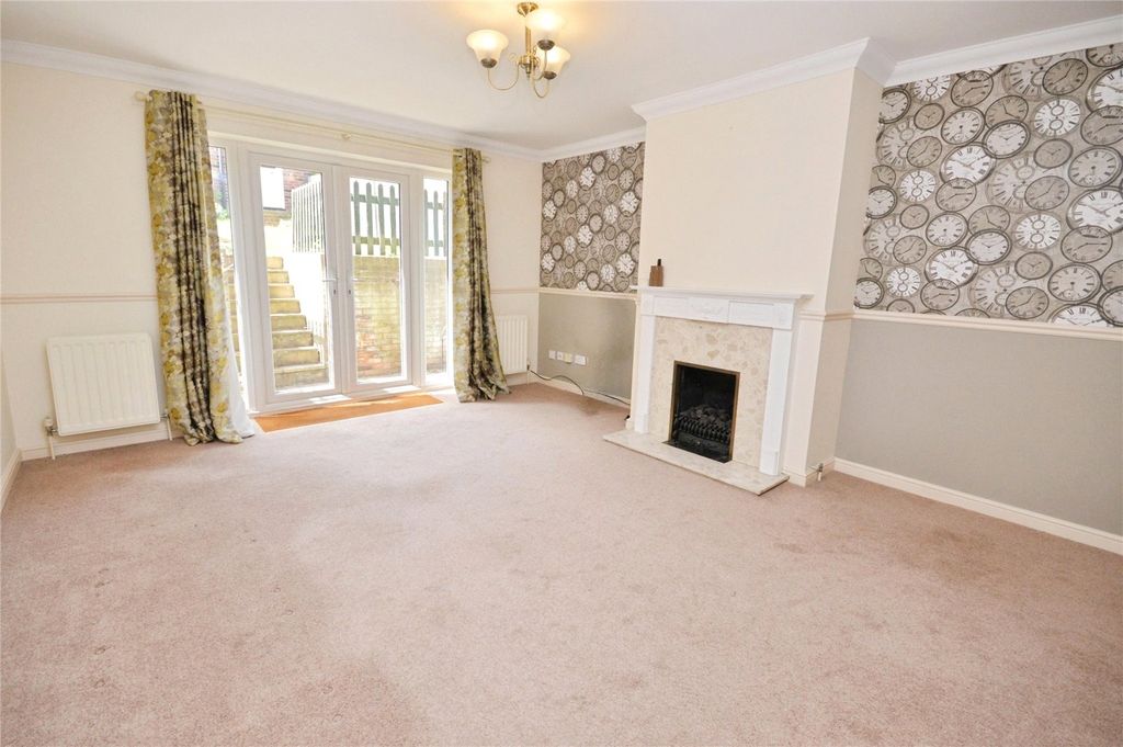 Property photo 3 of 18 Picture No. 17