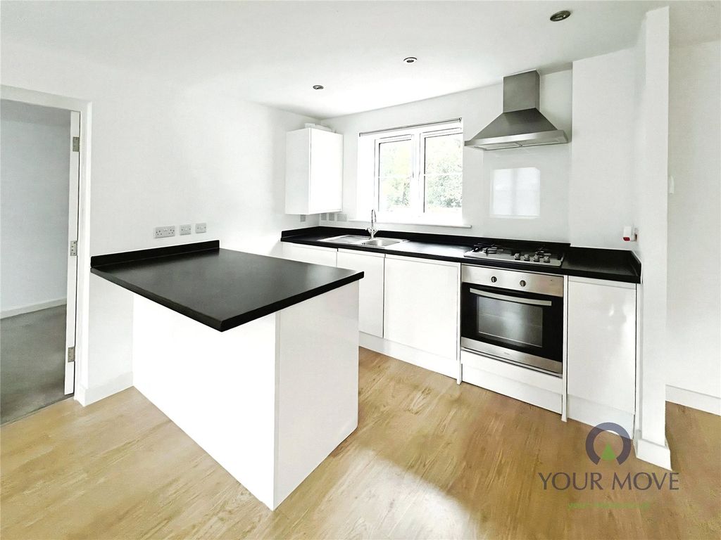 Property photo 2 of 6 Kitchen