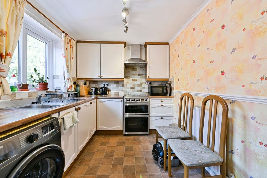 Property photo 2 of 28 Pbox-Img.Jpg