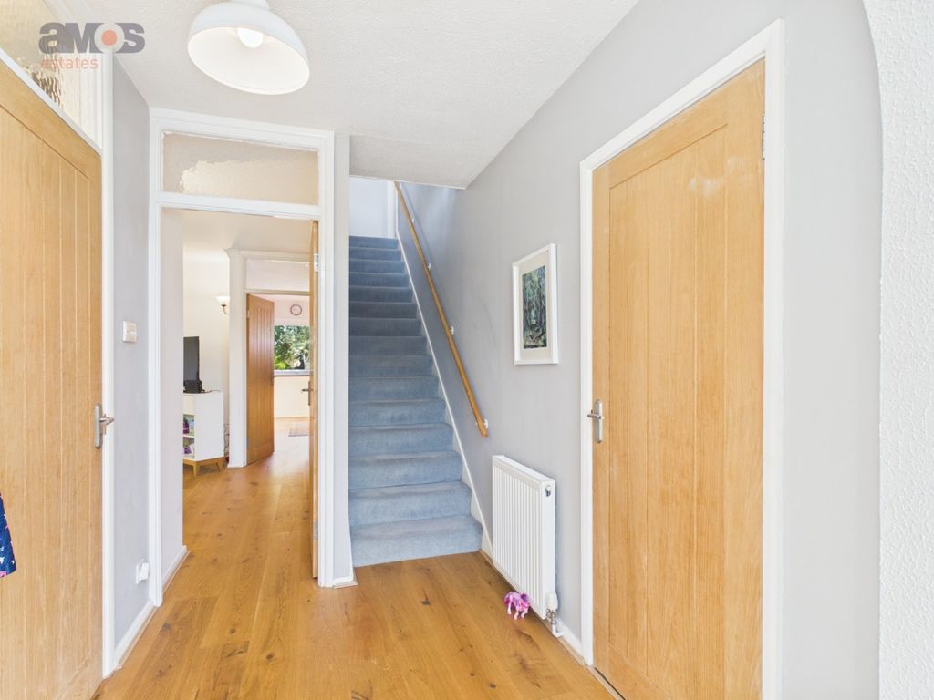 Property photo 3 of 22 5390614