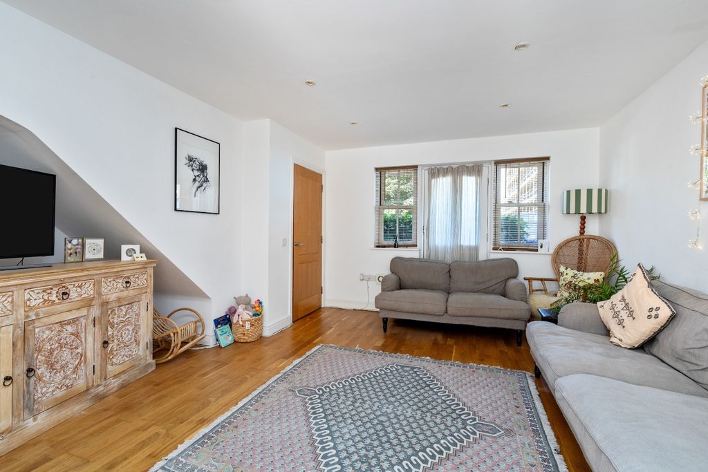 Property photo 3 of 14 3131065