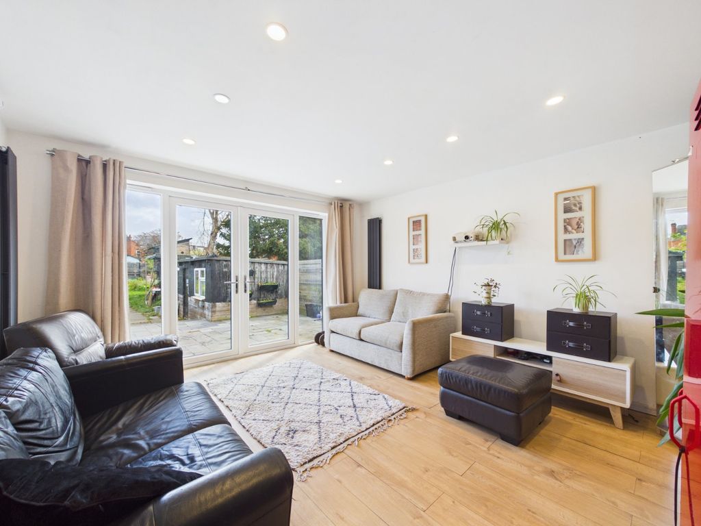 Property photo 3 of 10 Picture No. 03