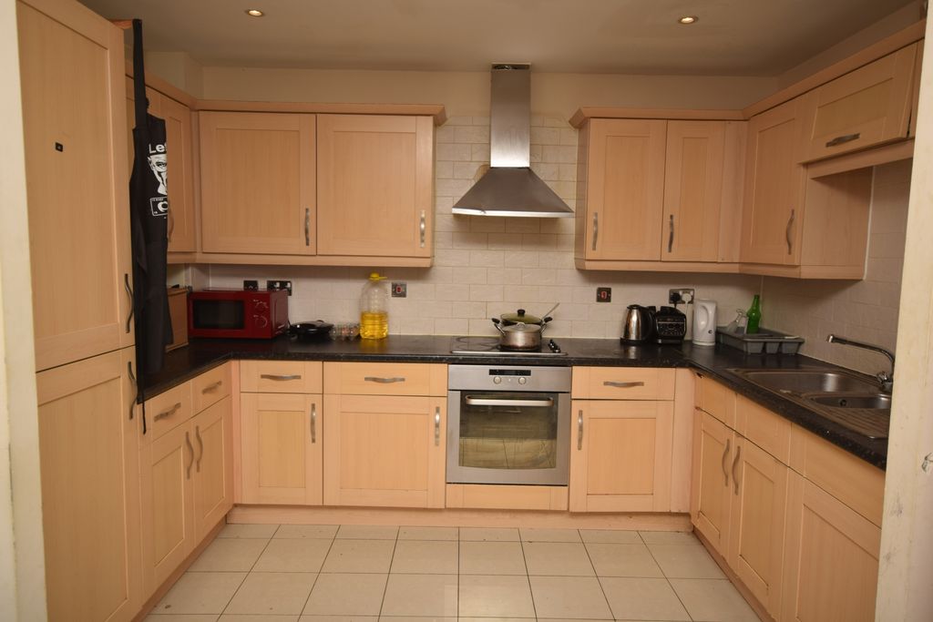 Property photo 2 of 7 Photo 7