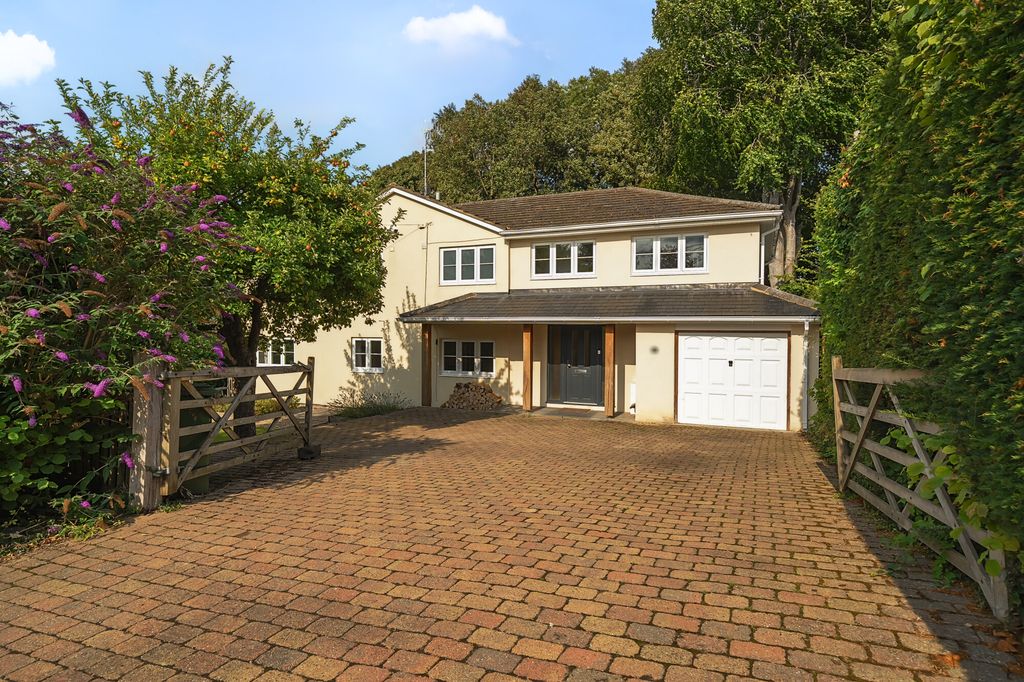Property photo 1 of 20