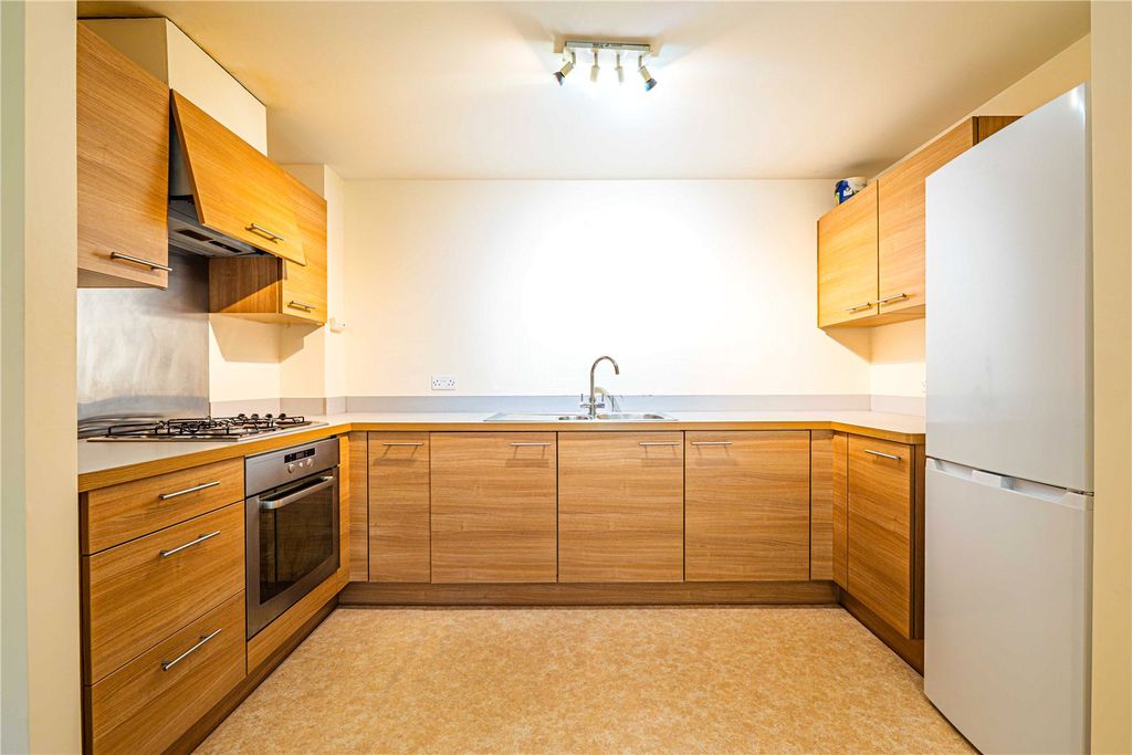 Property photo 2 of 18 Picture No. 09