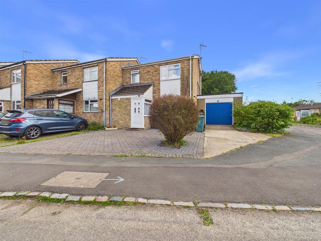 Property photo 1 of 12 Cam02435G0-Pr0255-Still023.Jpg