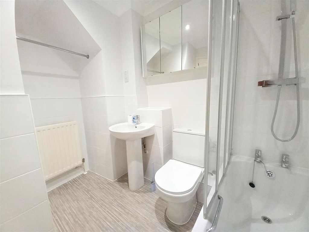 Property photo 3 of 5 O14Bqg2Aoeuvlmzlpunctq.Jpg