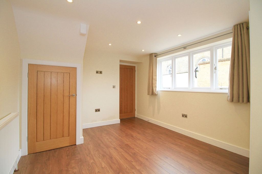 Property photo 3 of 7 My Photo 2344