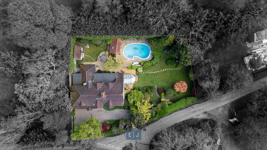 Property photo 3 of 55