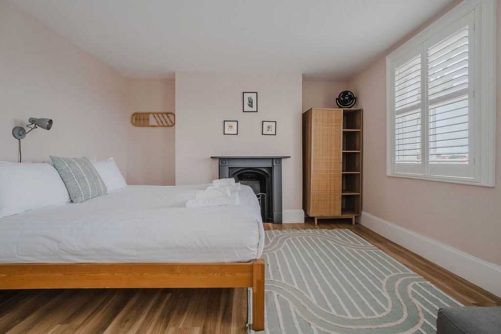 Additional image 33 of 4 bed semi-detached house for saleWest Cliff Road, Ramsgate CT11