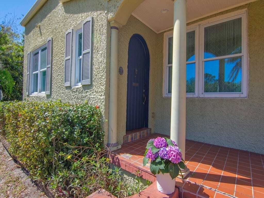 Property photo 1 of 31