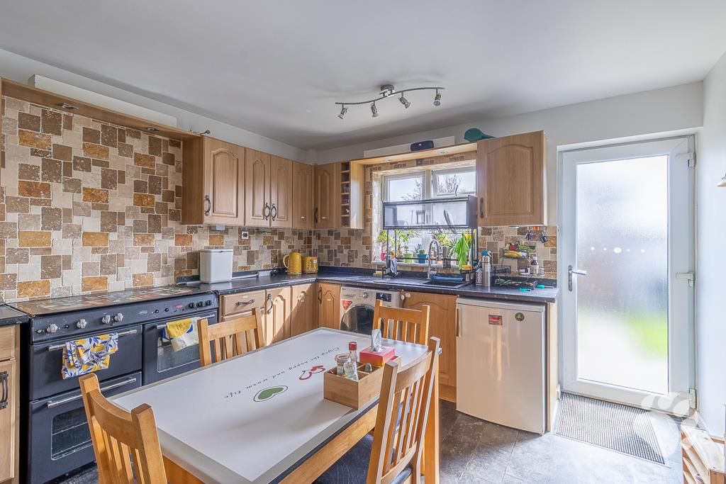 Property photo 2 of 26 Kitchen/Diner