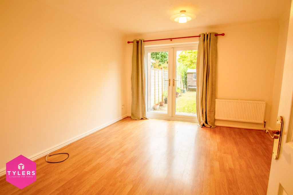 Property photo 3 of 8 Living Room