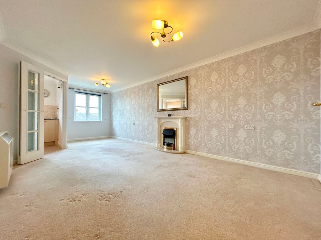 Property photo 3 of 14