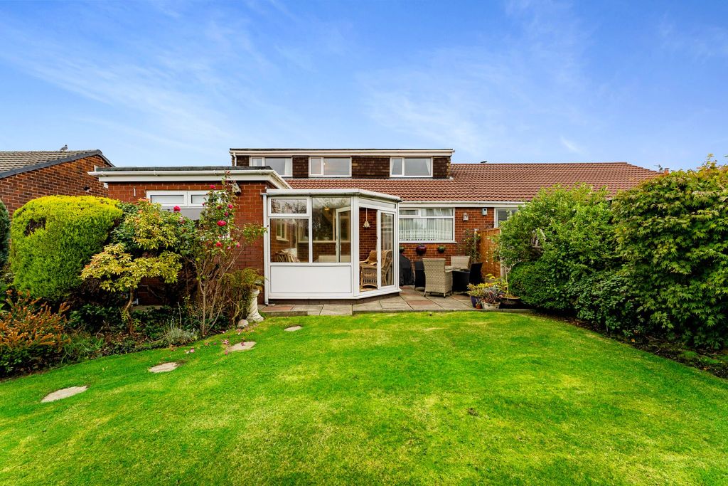 Property photo 2 of 30 Photograph 28