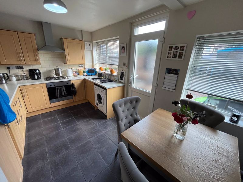 Property photo 3 of 8 Photo 5