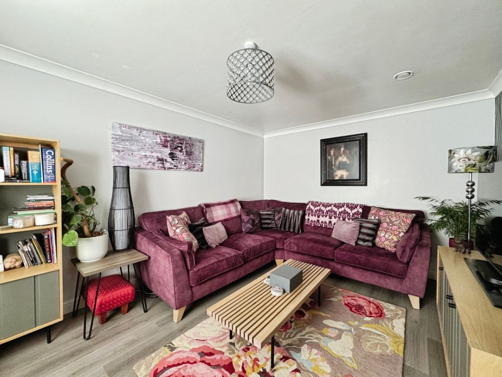 Property photo 3 of 33 4138134