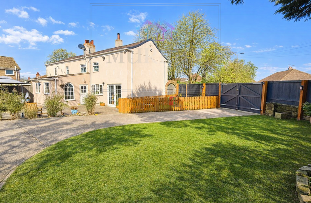 Property photo 2 of 26 Gate Rear