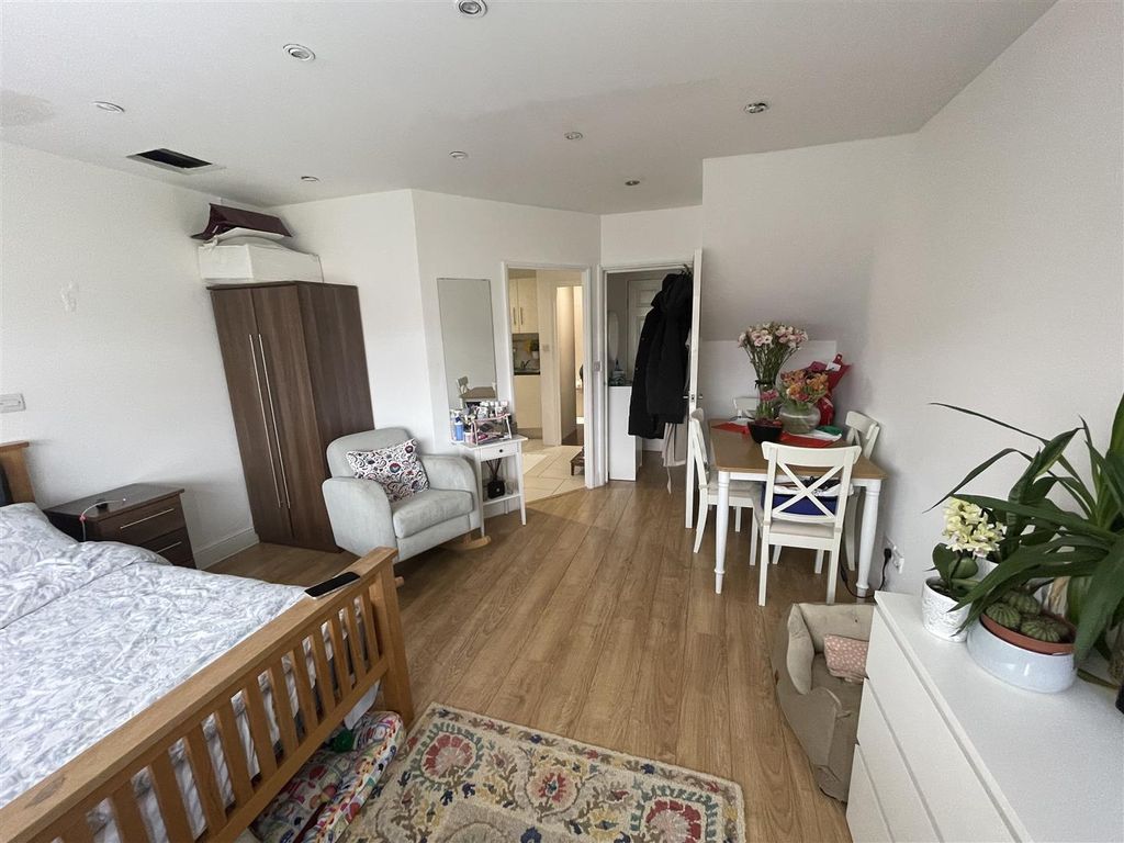 Property photo 2 of 10 Img_3961.Jpeg