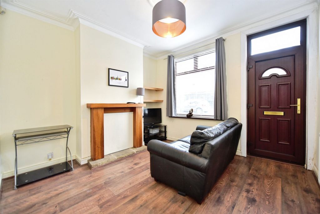 Property photo 2 of 12