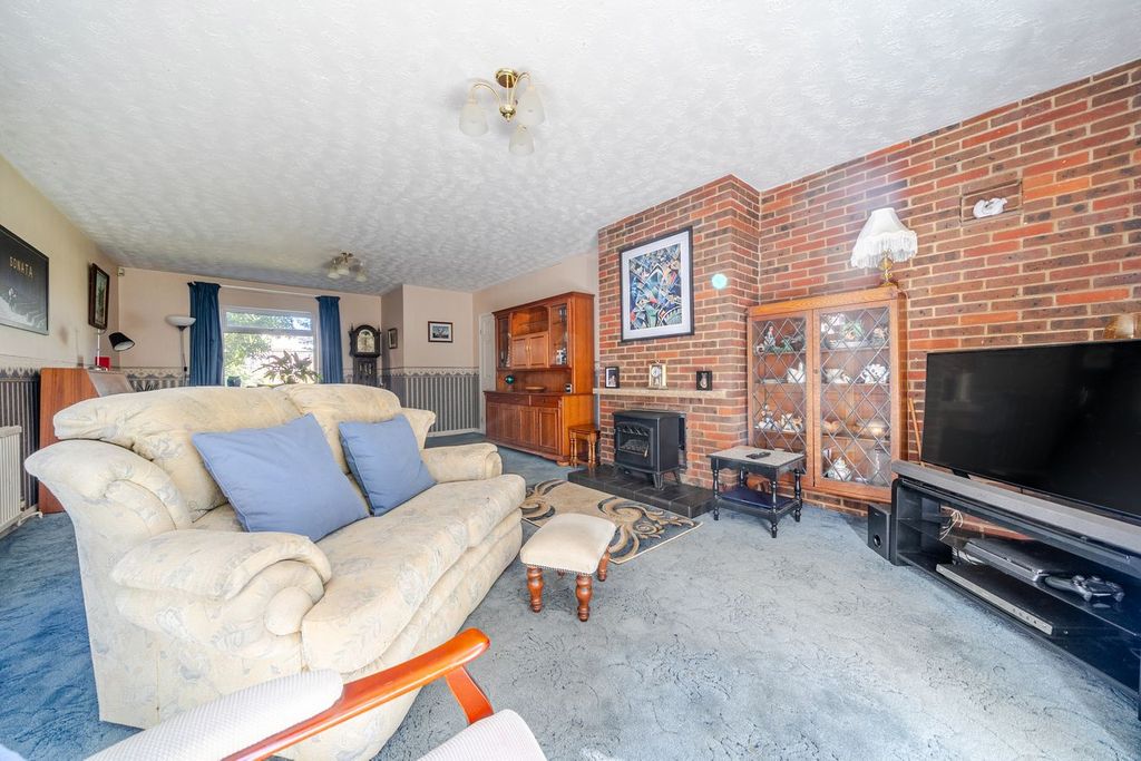 Property photo 3 of 20